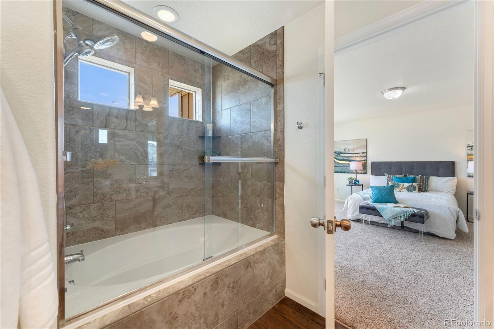 MLS Image #21 for 18800 e 55th avenue,denver, Colorado