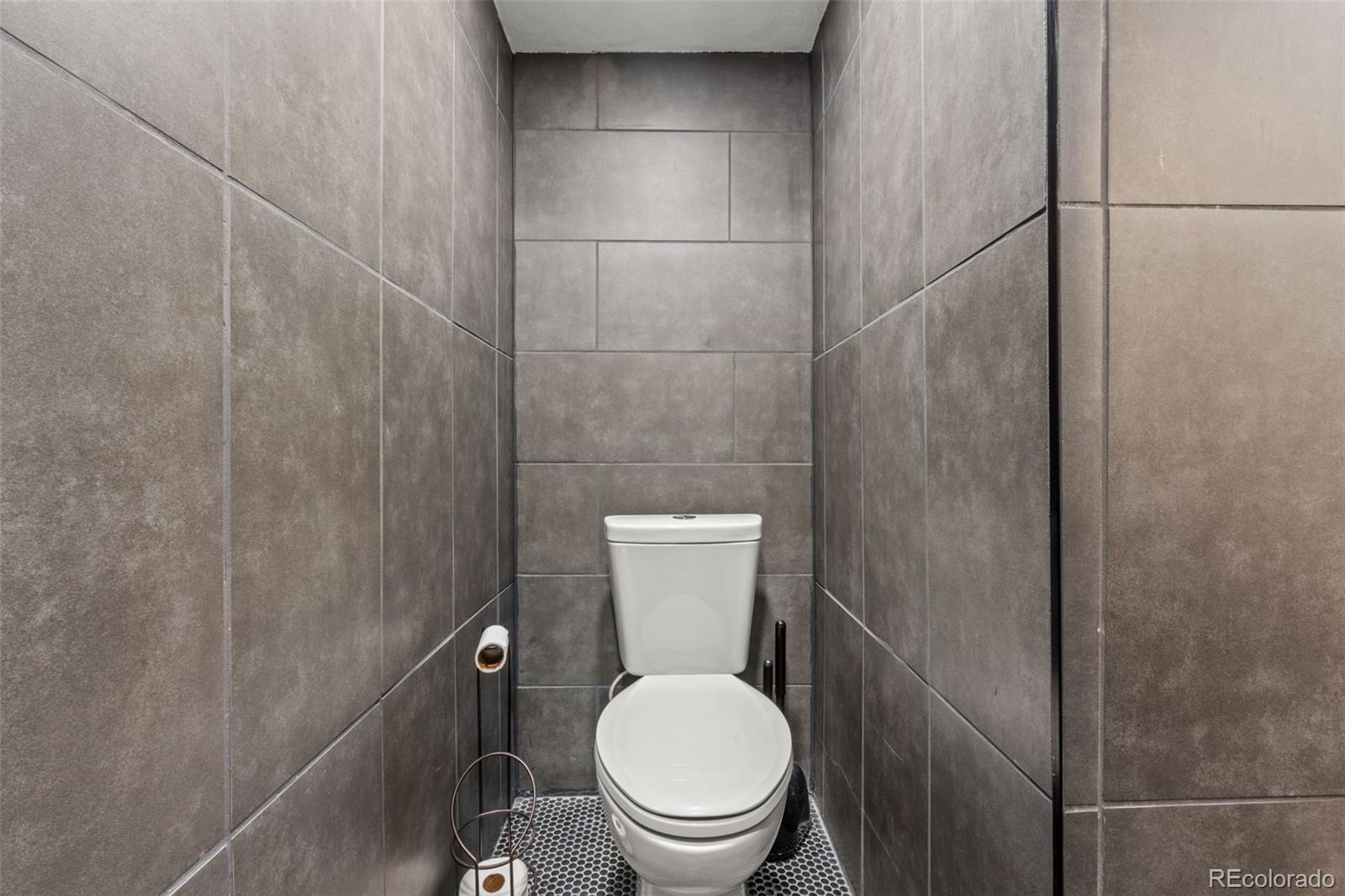 MLS Image #19 for 19792 e bates drive,aurora, Colorado