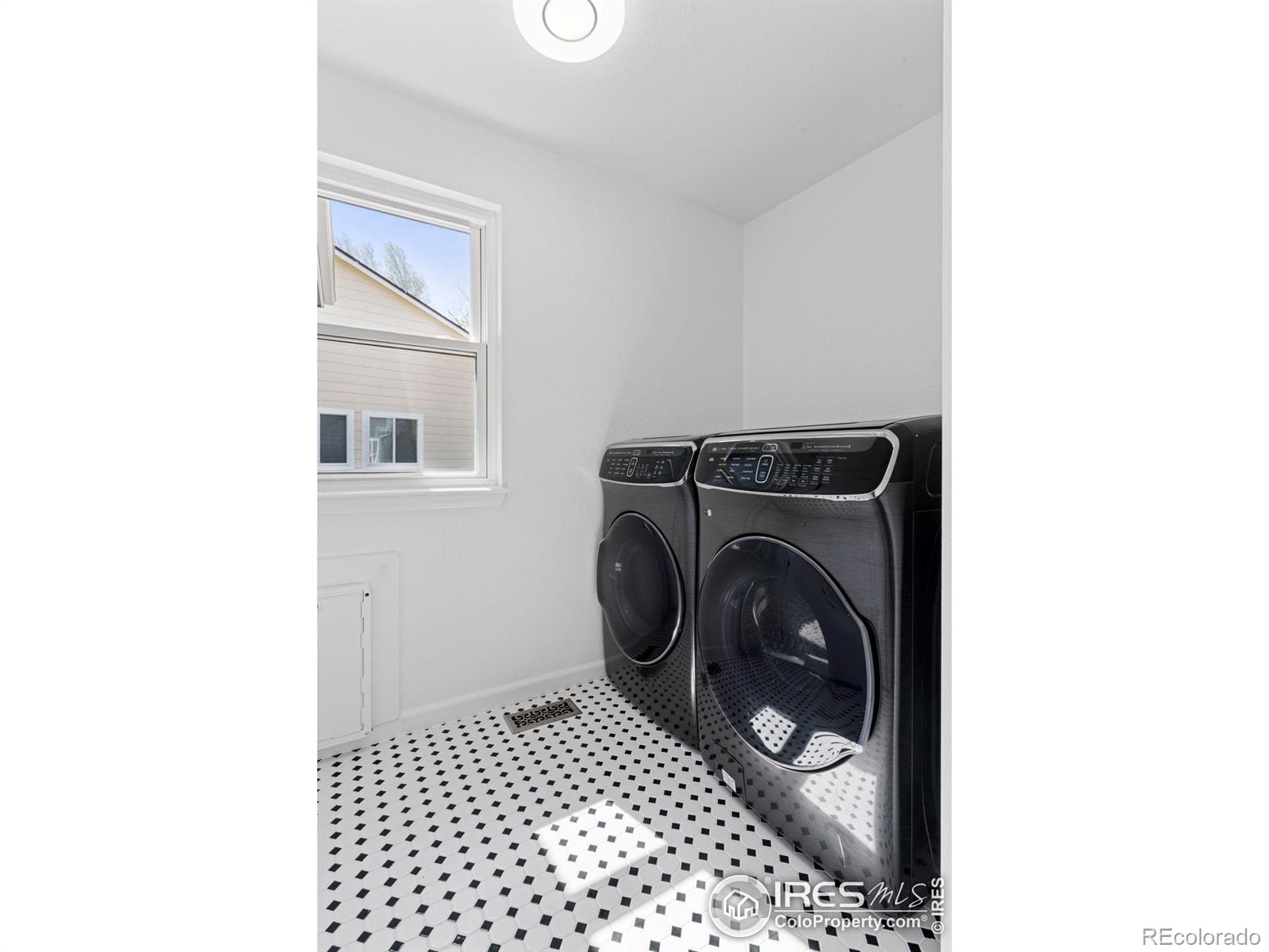 MLS Image #13 for 701  nelson park circle,longmont, Colorado