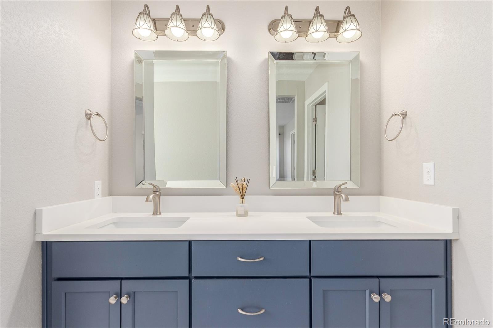 MLS Image #17 for 22921 e union avenue,aurora, Colorado