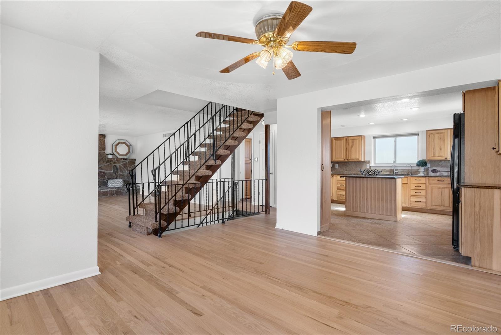 MLS Image #11 for 9739  yukon court,broomfield, Colorado