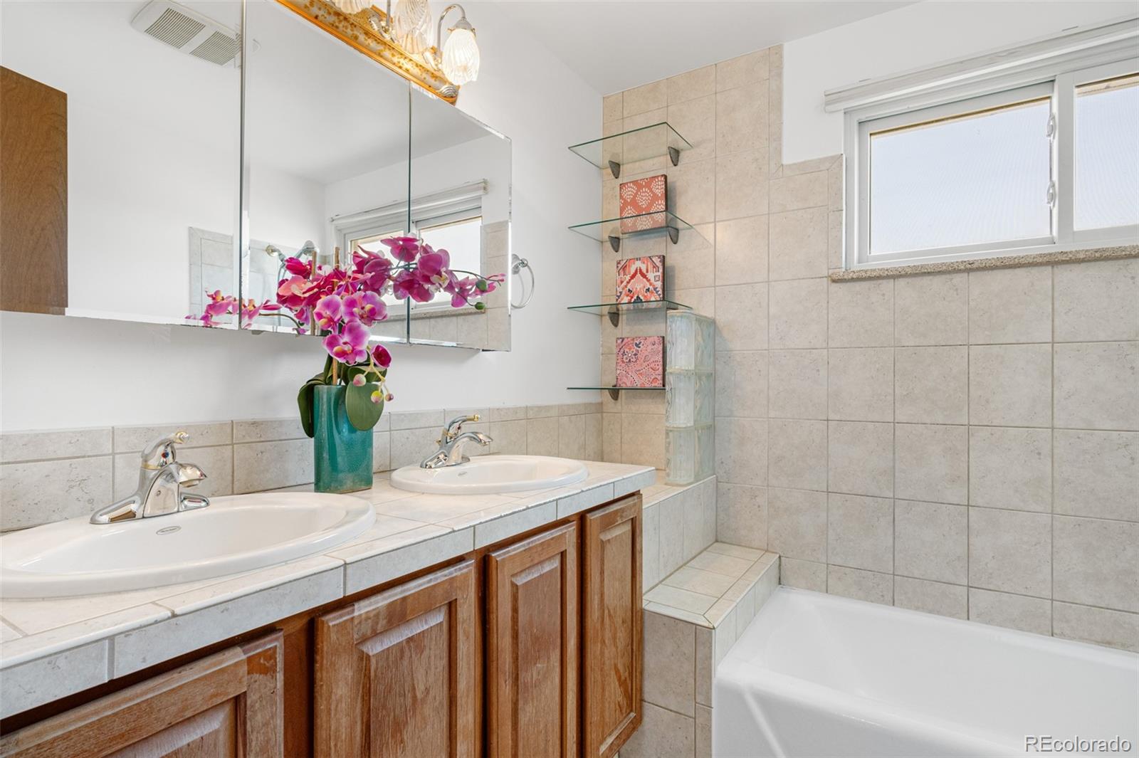 MLS Image #29 for 9739  yukon court,broomfield, Colorado