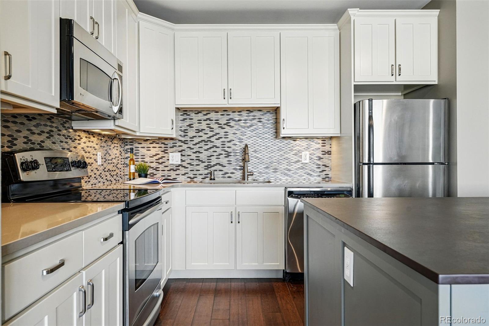 MLS Image #0 for 1950 n logan street 1109,denver, Colorado