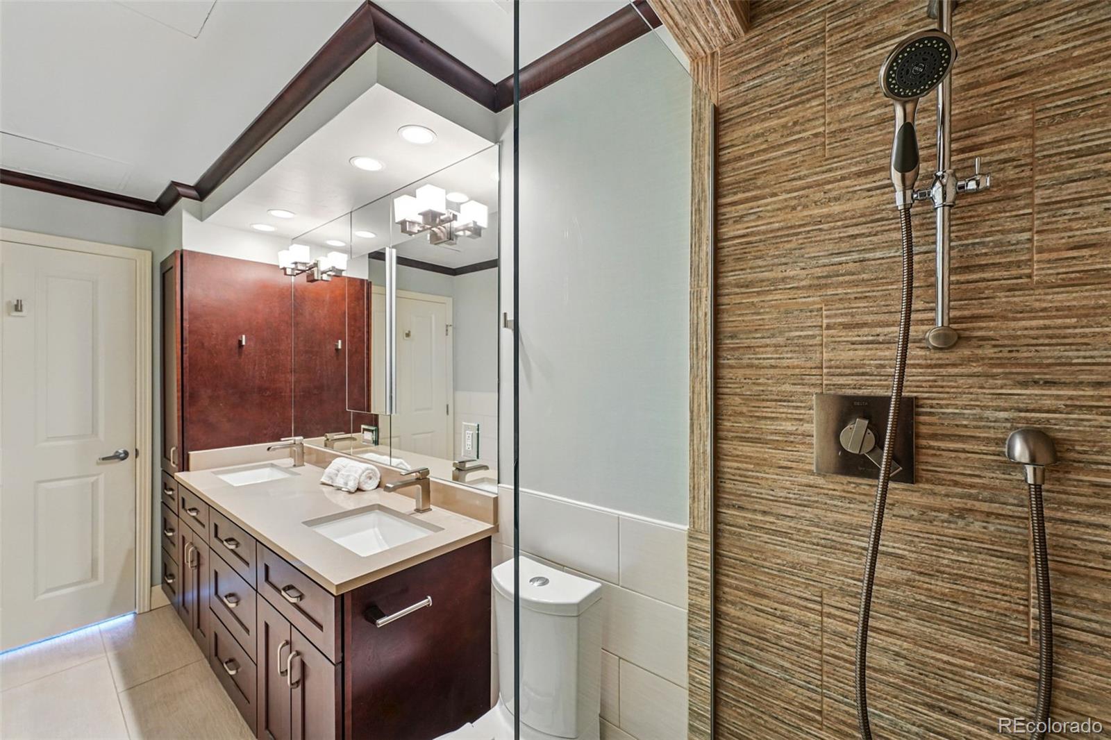 MLS Image #18 for 1950 n logan street 1109,denver, Colorado