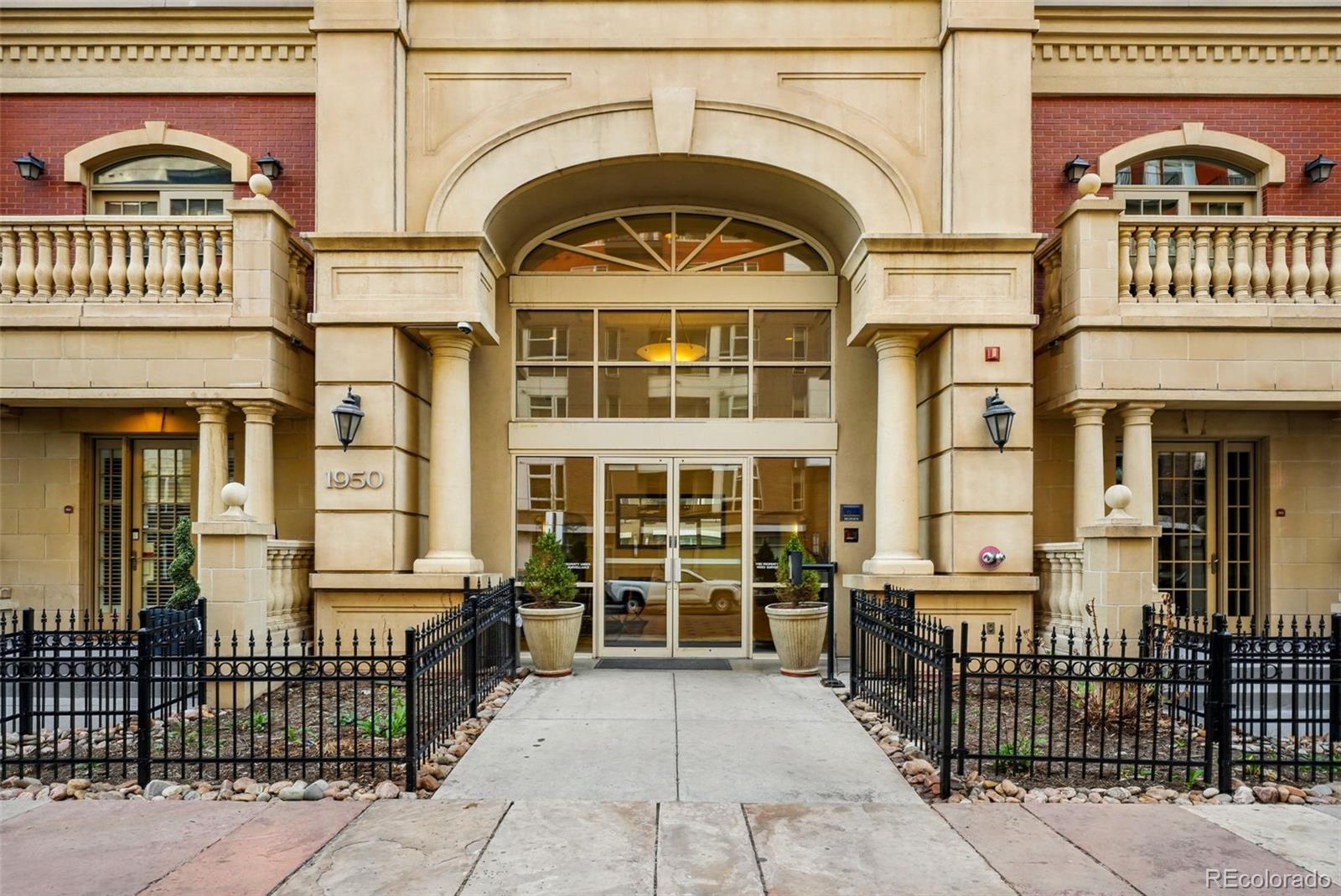 MLS Image #34 for 1950 n logan street 1109,denver, Colorado
