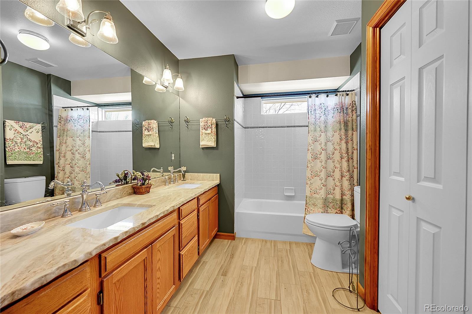 MLS Image #21 for 8167 s dover street,littleton, Colorado