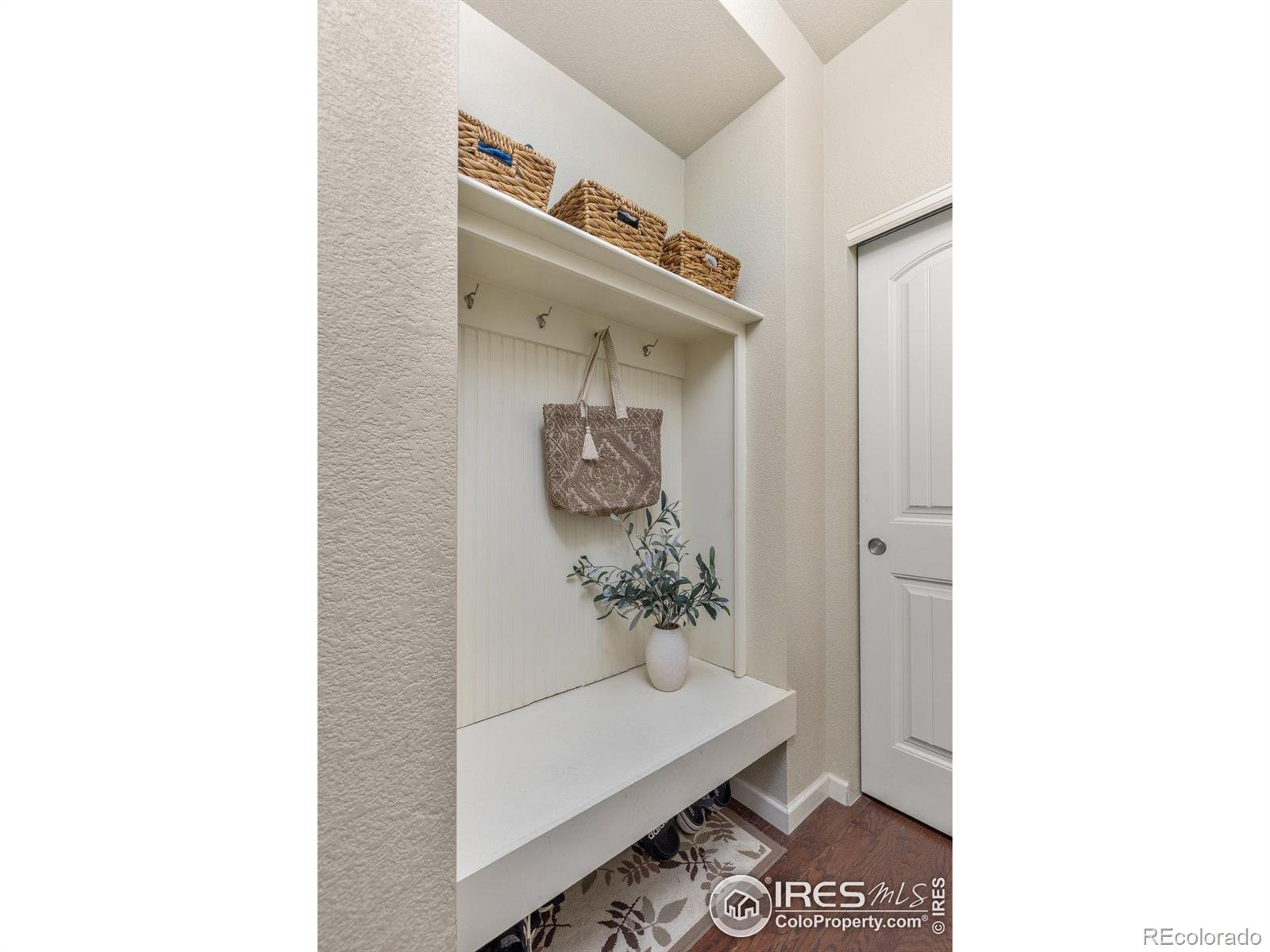 MLS Image #15 for 878  wagon bend road,berthoud, Colorado