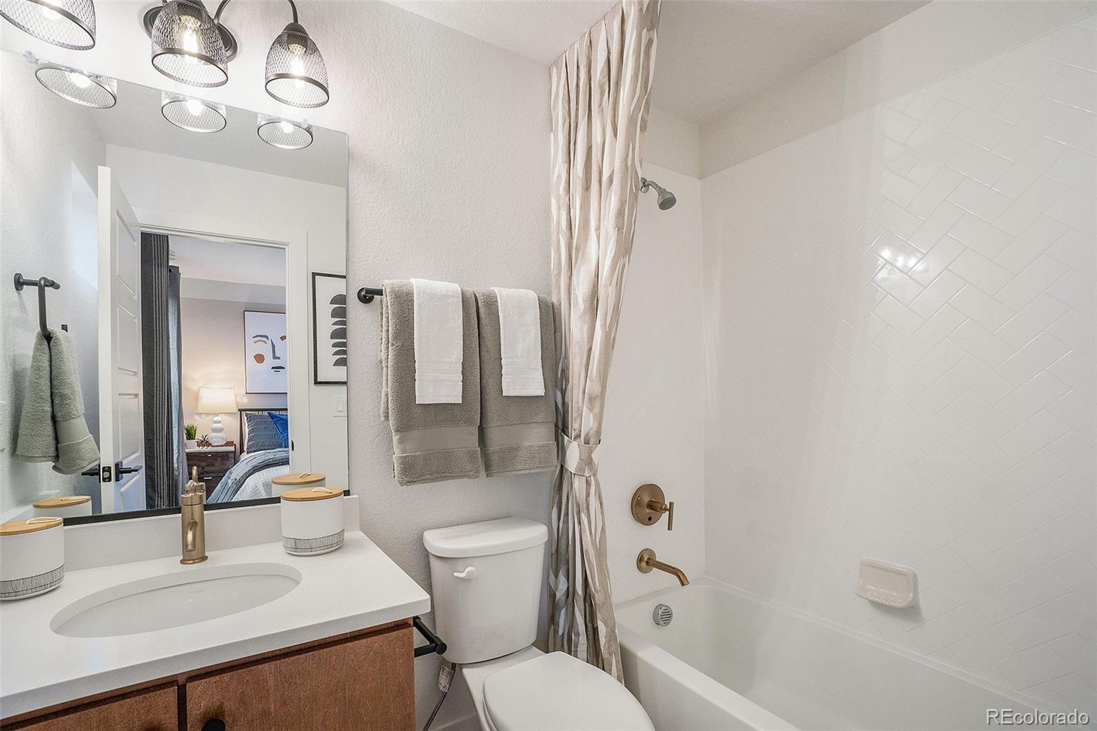 MLS Image #20 for 2036 s holly street,denver, Colorado