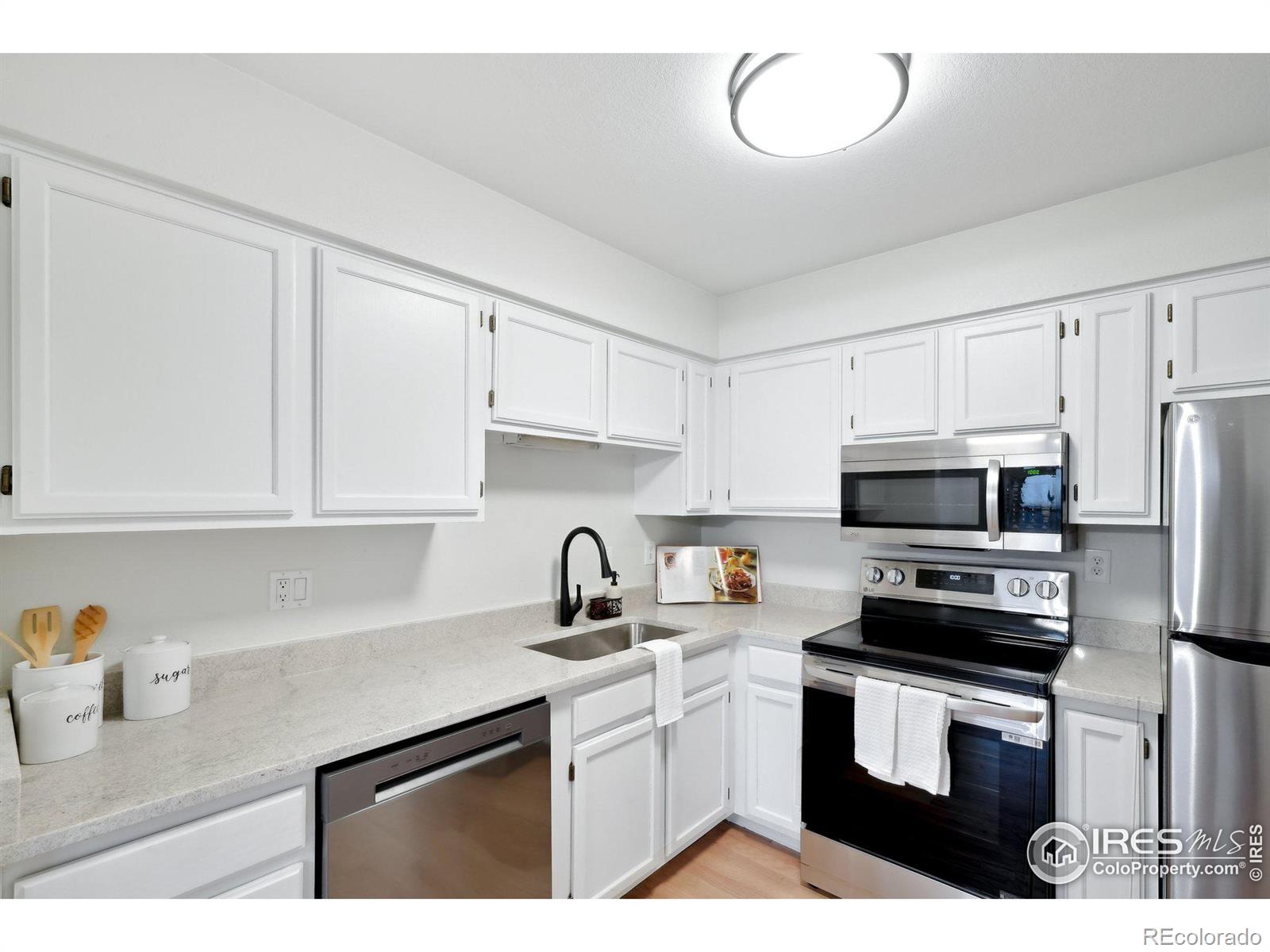 MLS Image #6 for 1383 w 88th avenue,thornton, Colorado