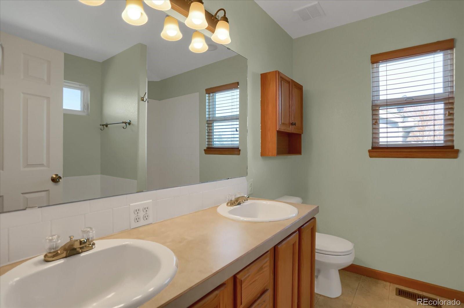 MLS Image #12 for 3300  mammoth court,wellington, Colorado