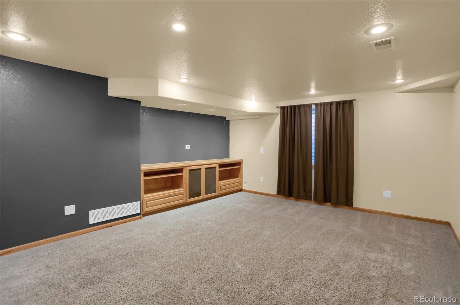 MLS Image #17 for 3300  mammoth court,wellington, Colorado