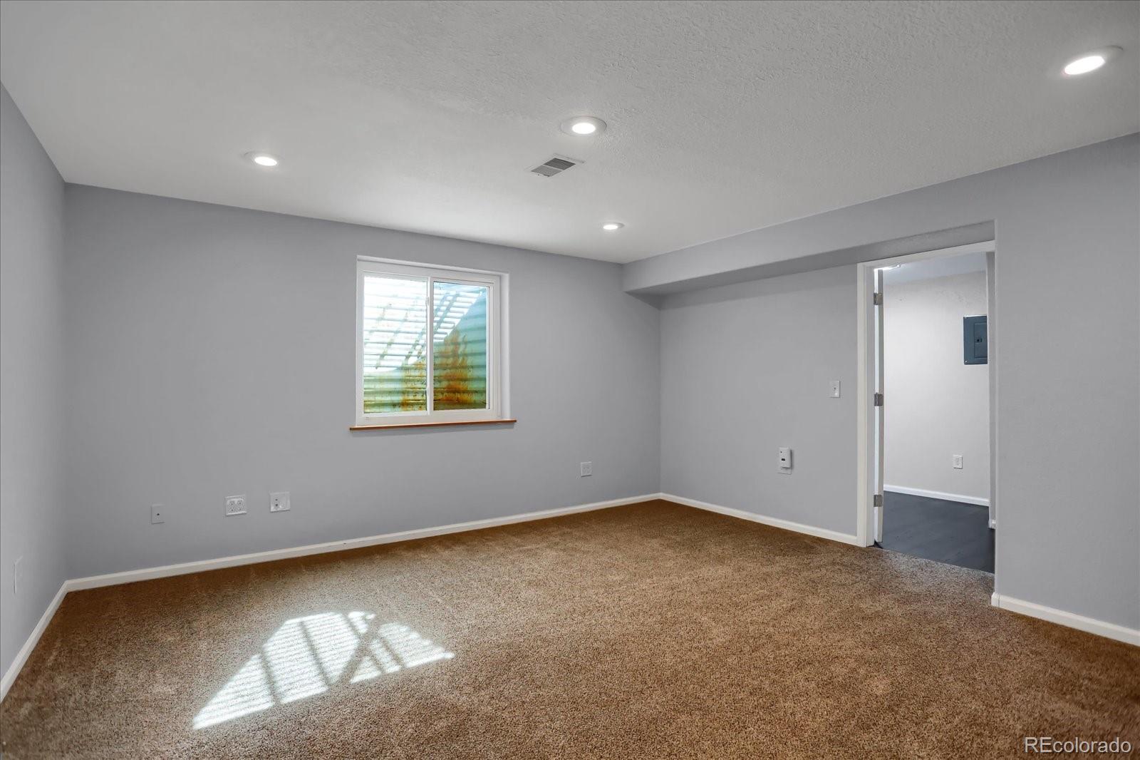 MLS Image #21 for 3300  mammoth court,wellington, Colorado