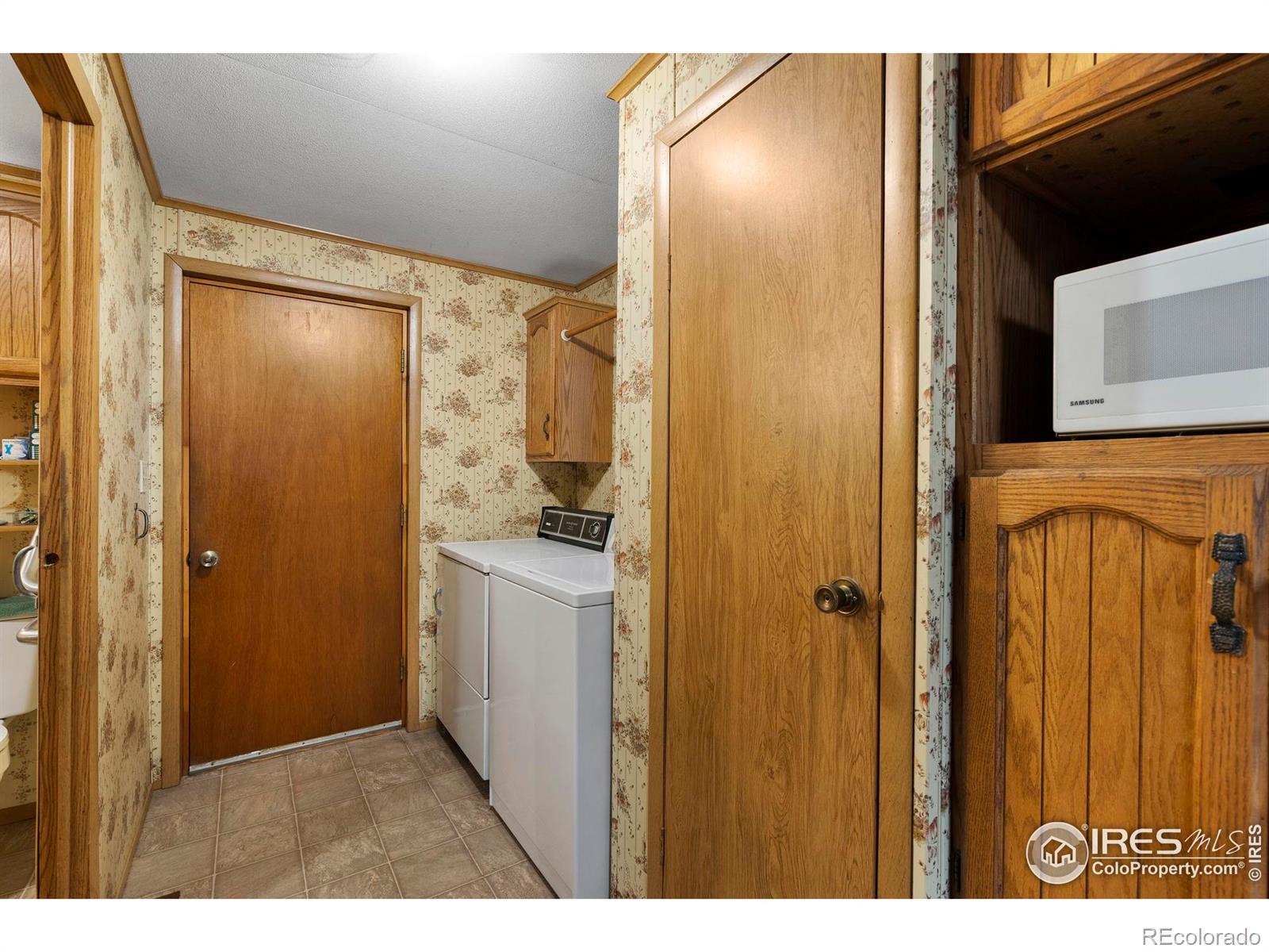 MLS Image #6 for 239  robin drive,loveland, Colorado