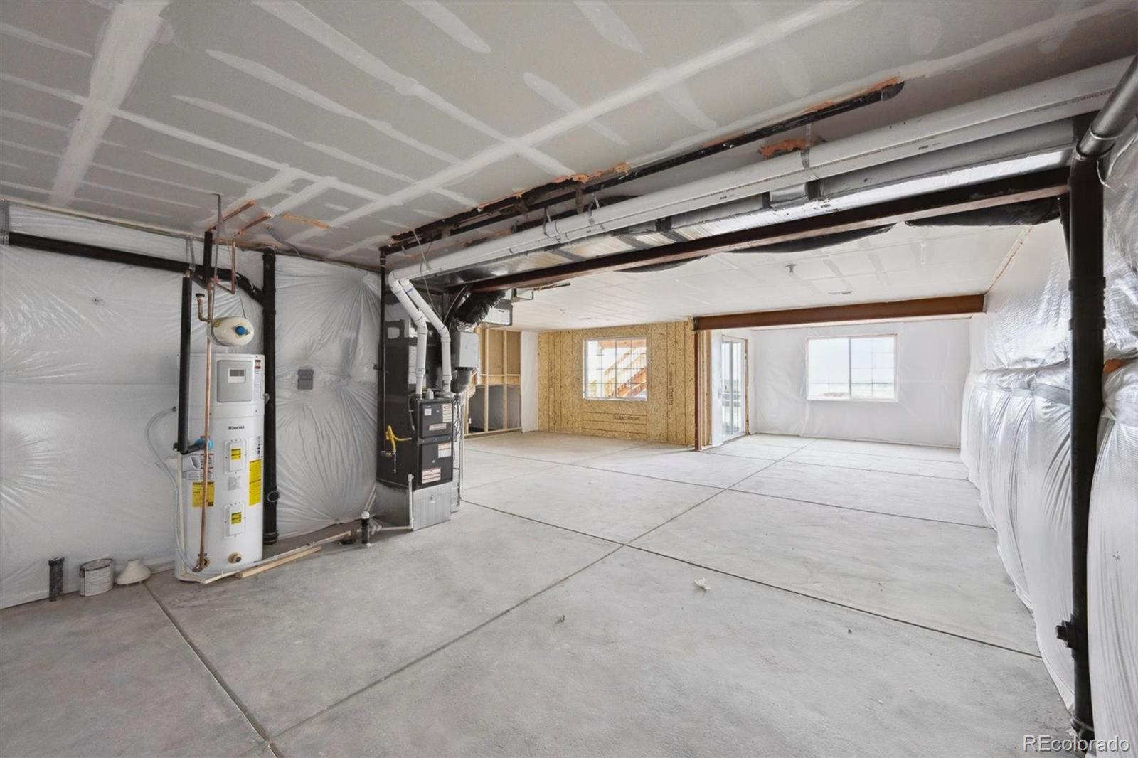 MLS Image #17 for 25323 e warren place,aurora, Colorado