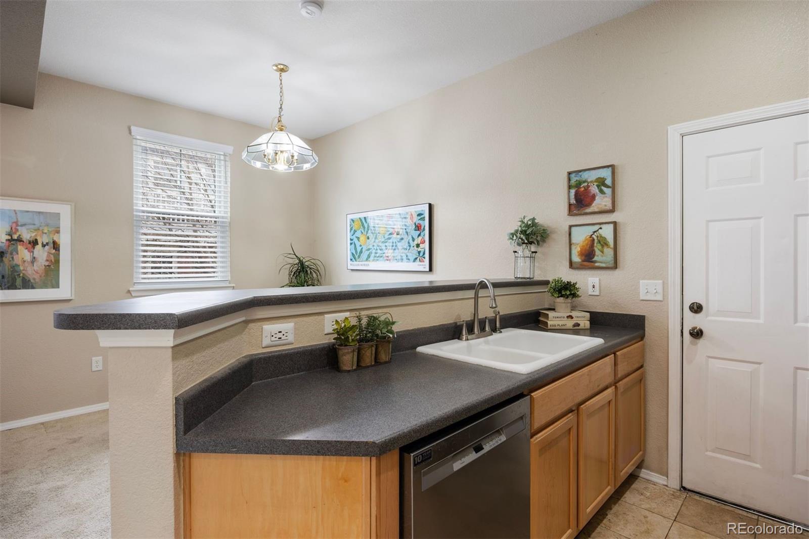 MLS Image #13 for 6702 s winnipeg circle,aurora, Colorado