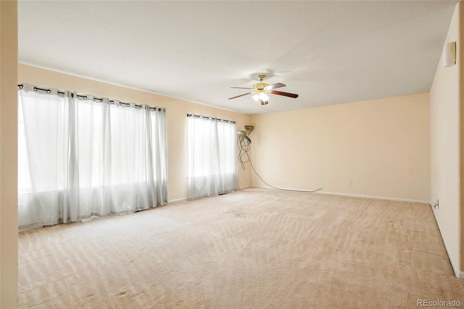 MLS Image #16 for 20292 e 47th avenue,denver, Colorado