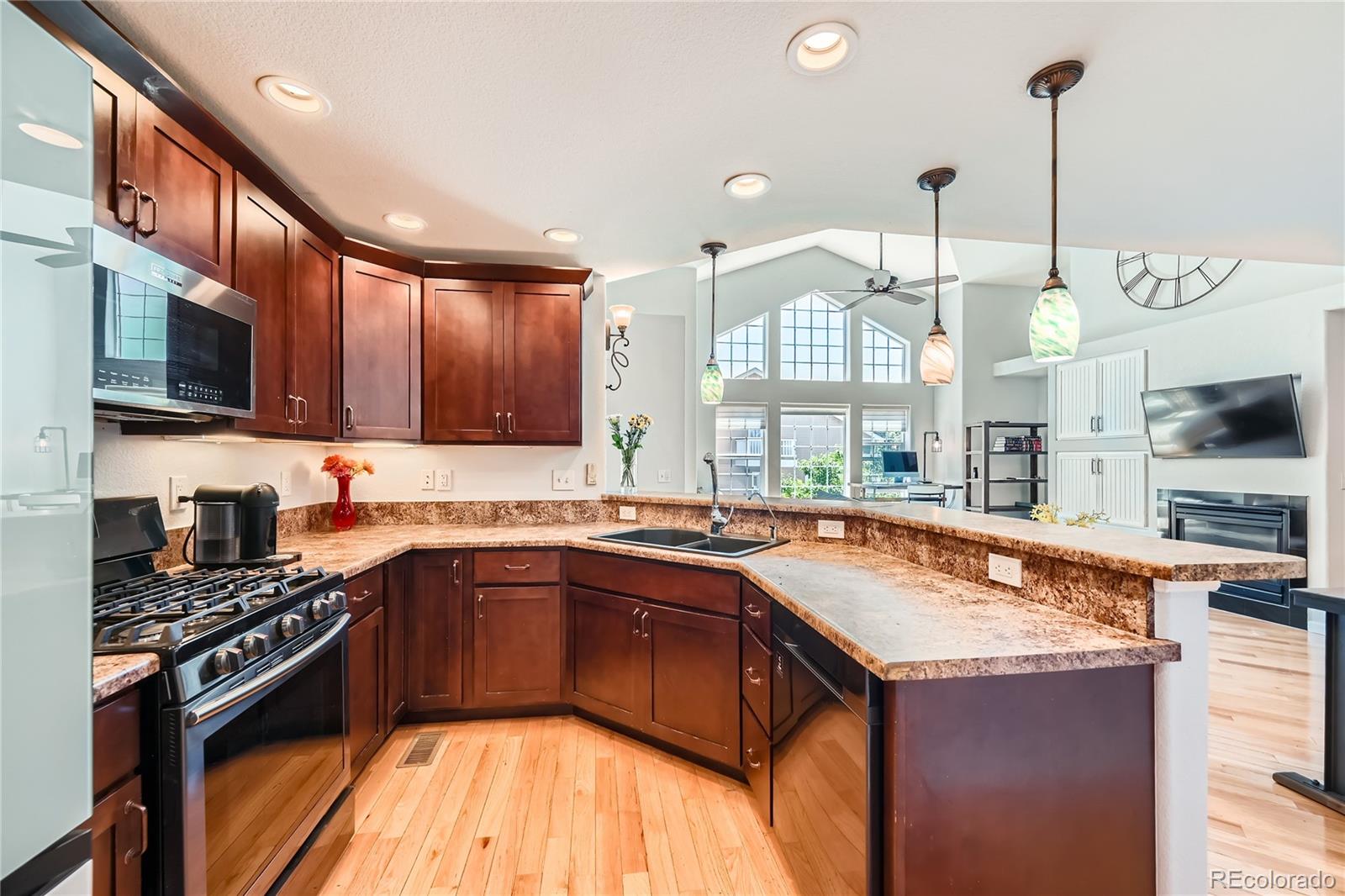 MLS Image #6 for 6821 w yale avenue,lakewood, Colorado
