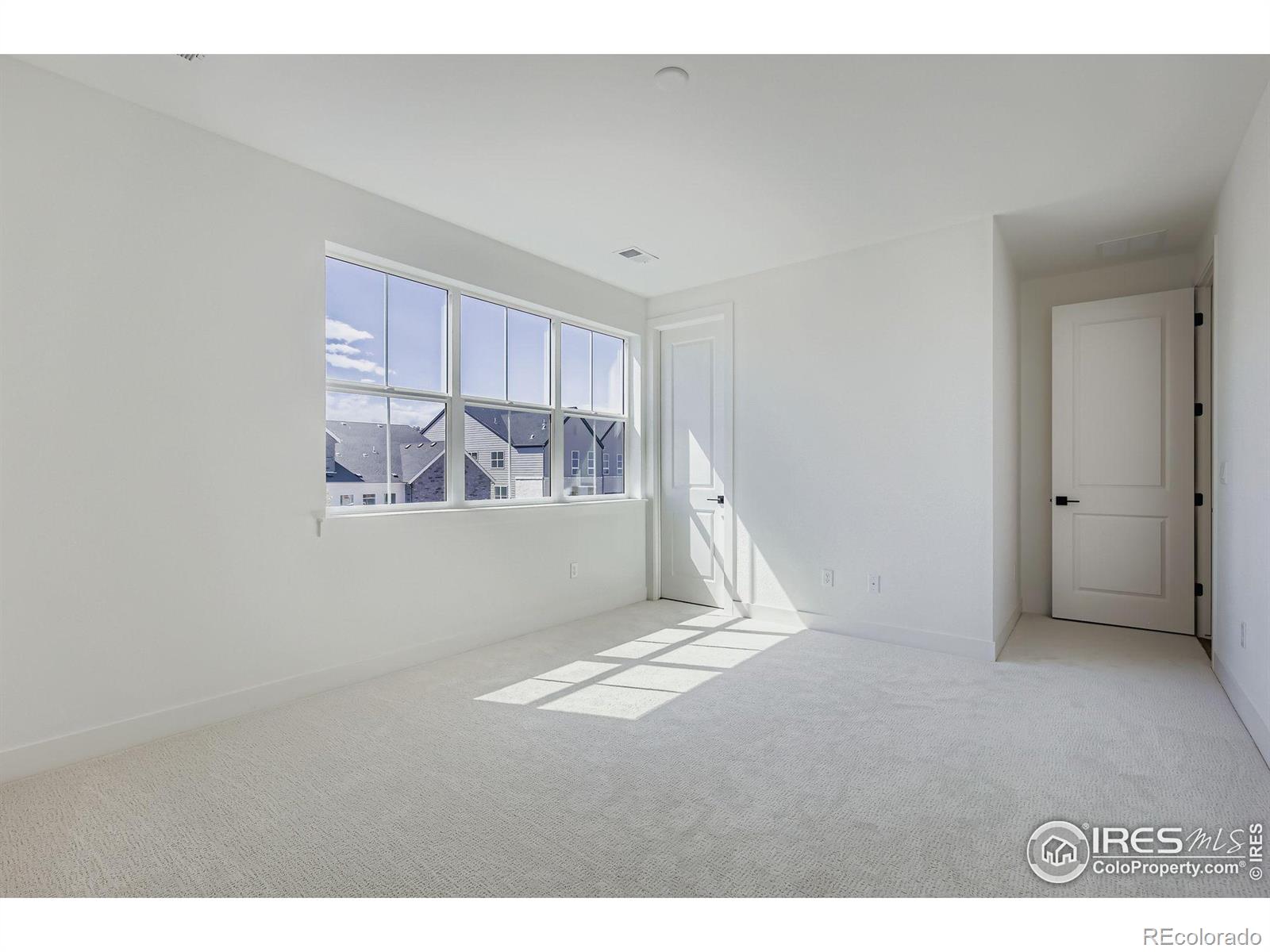 MLS Image #13 for 3136  westcliff drive,loveland, Colorado