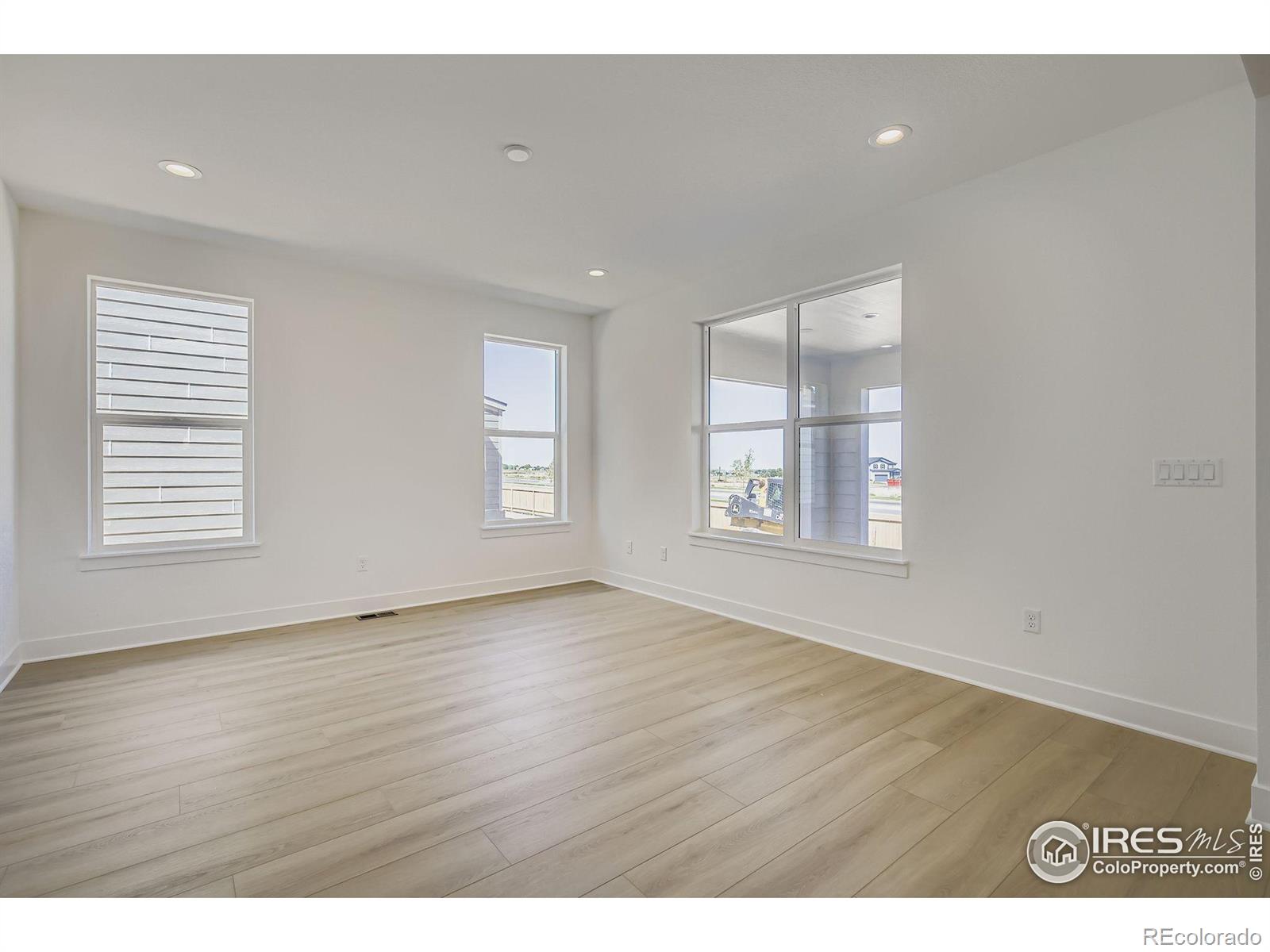 MLS Image #9 for 3136  westcliff drive,loveland, Colorado