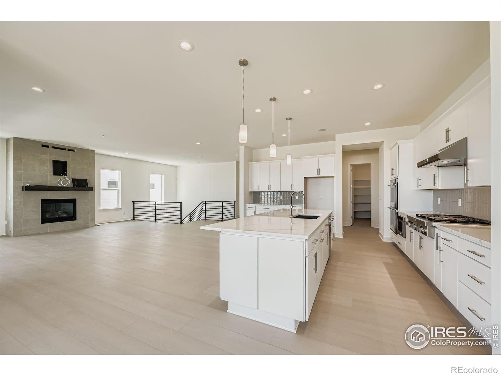 MLS Image #10 for 3120  westcliff drive,loveland, Colorado