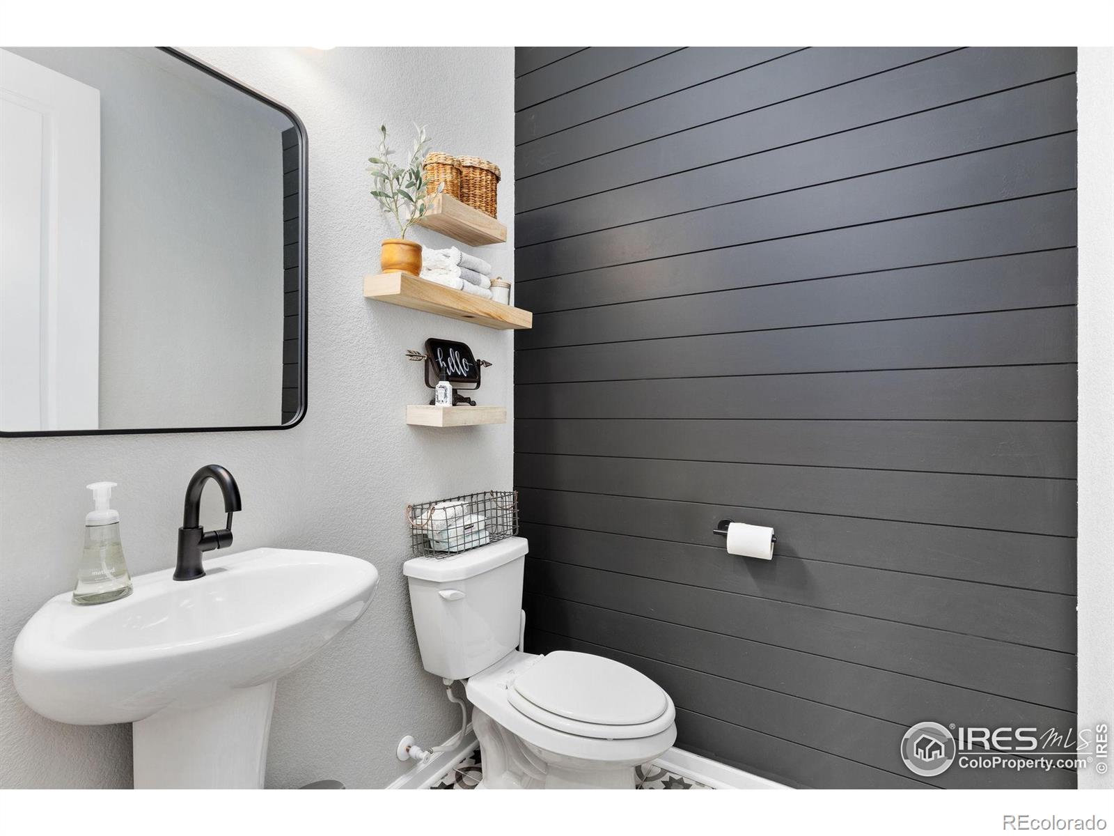 MLS Image #5 for 806  flora view drive,erie, Colorado