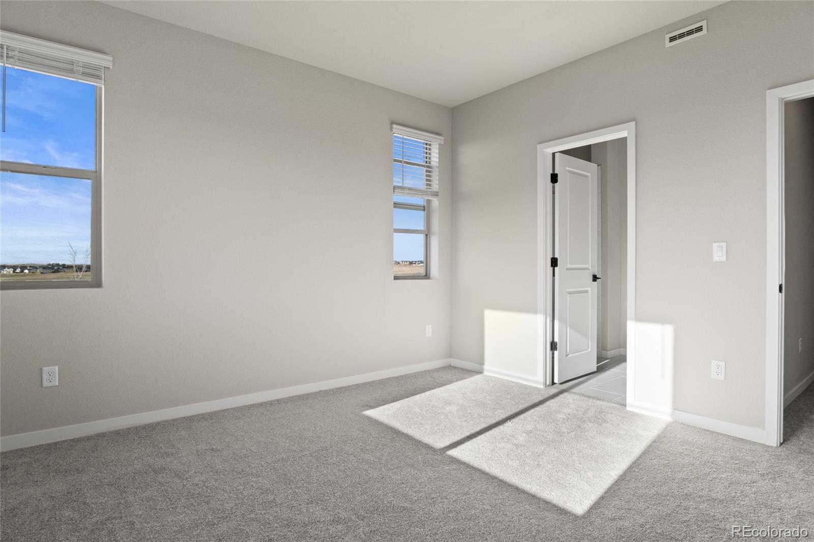 MLS Image #14 for 27492 e 1st avenue,aurora, Colorado