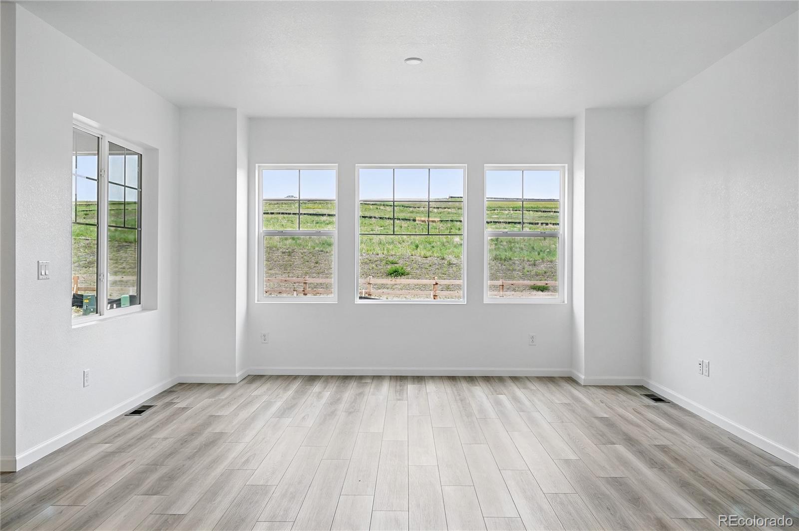 MLS Image #10 for 39713  penn road,elizabeth, Colorado