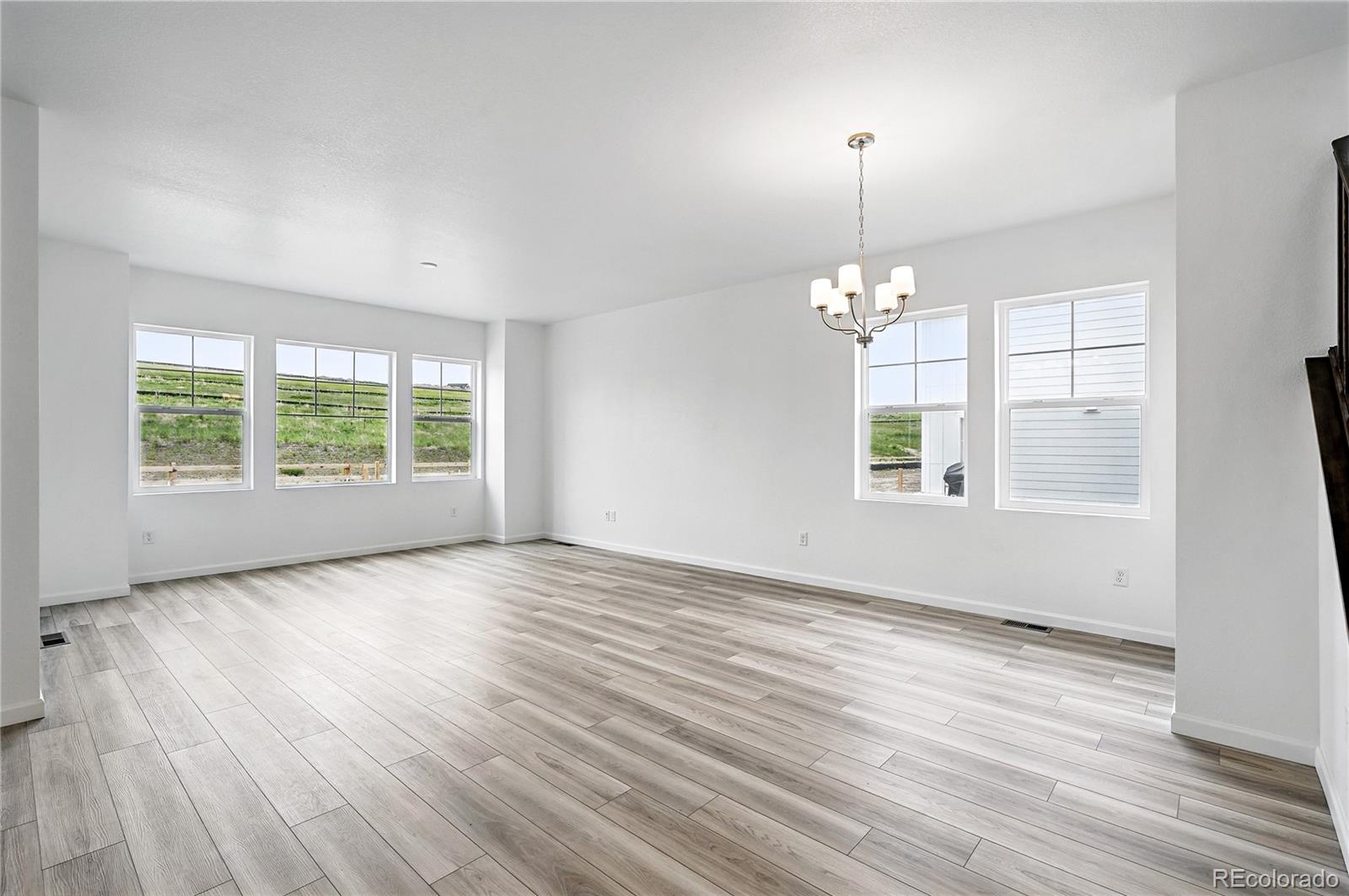 MLS Image #11 for 39713  penn road,elizabeth, Colorado