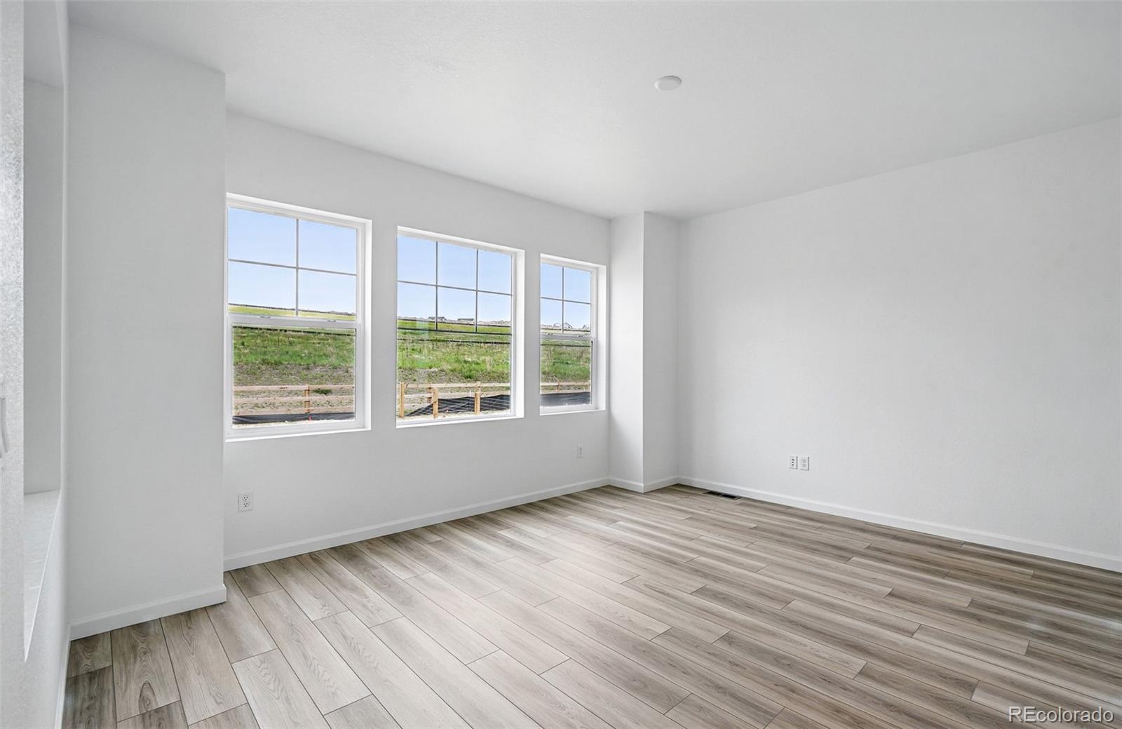 MLS Image #9 for 39713  penn road,elizabeth, Colorado