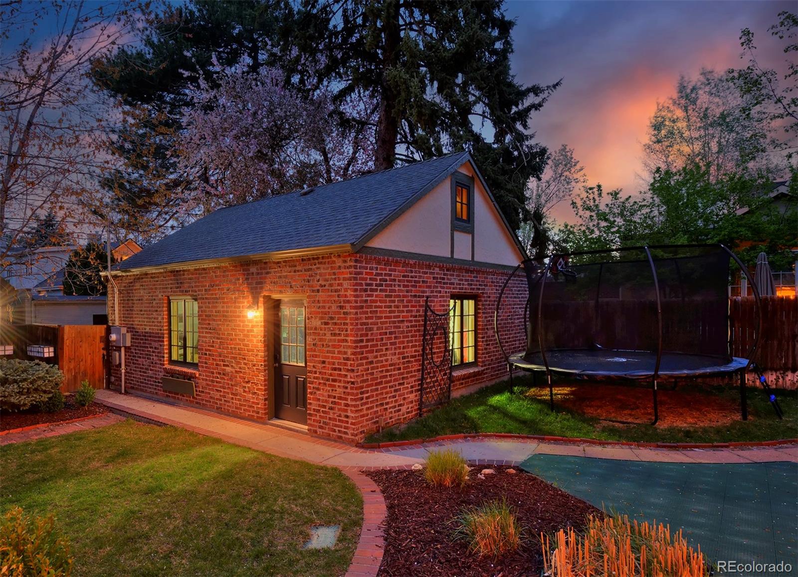 MLS Image #14 for 239  ash street,denver, Colorado