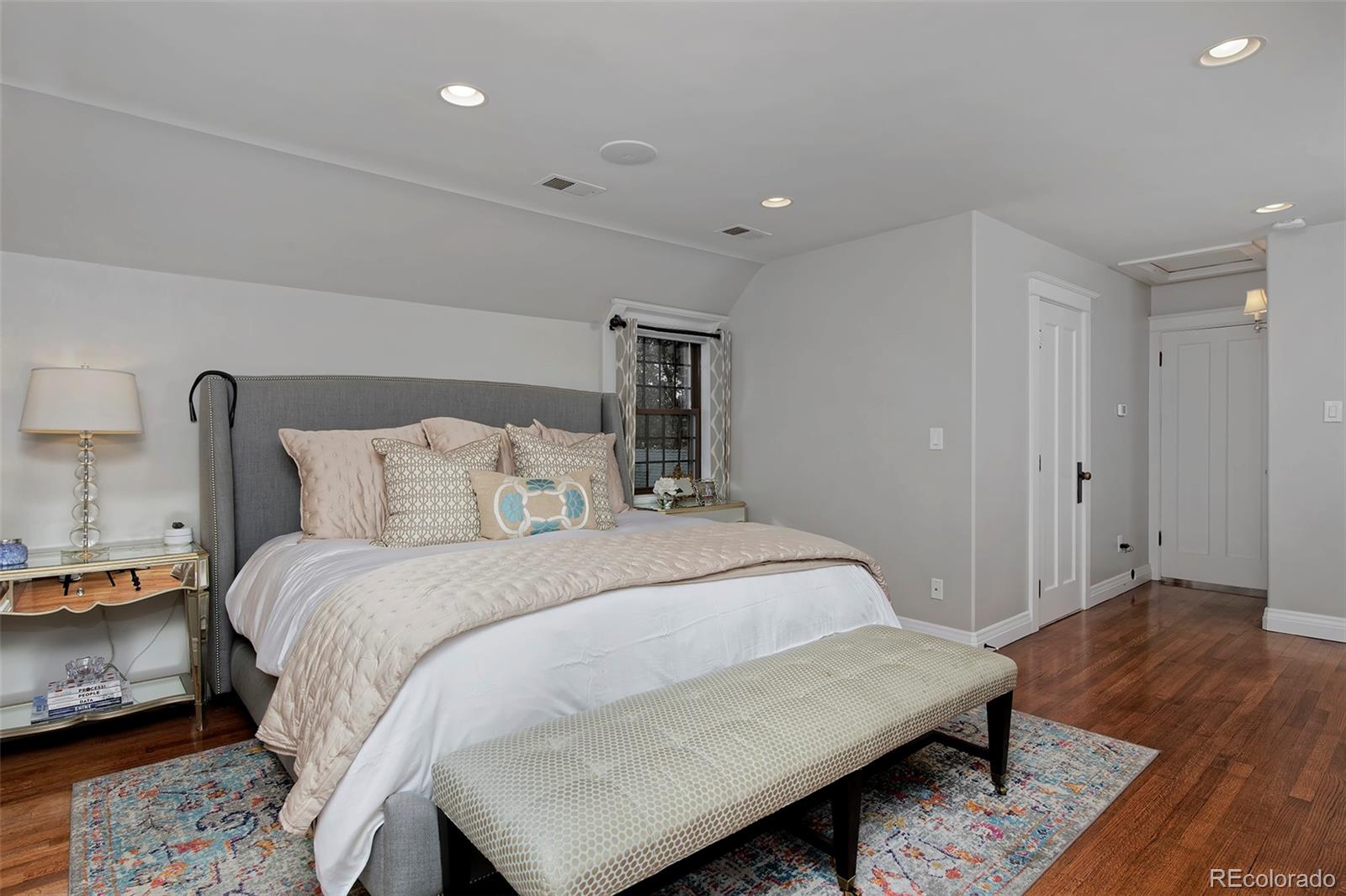 MLS Image #26 for 239  ash street,denver, Colorado