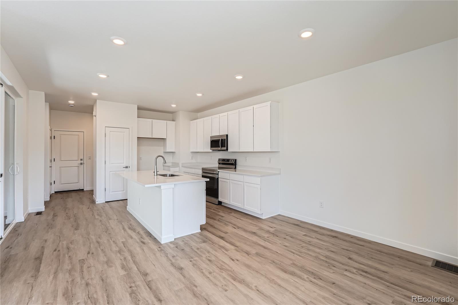 MLS Image #2 for 1294 s algonquian street,aurora, Colorado