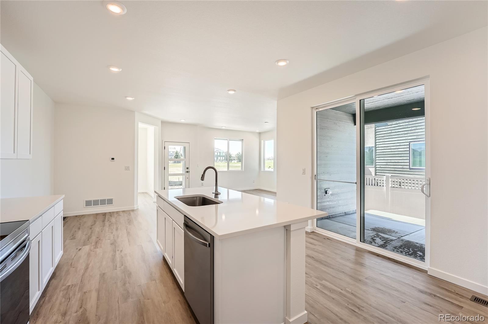 MLS Image #3 for 1294 s algonquian street,aurora, Colorado