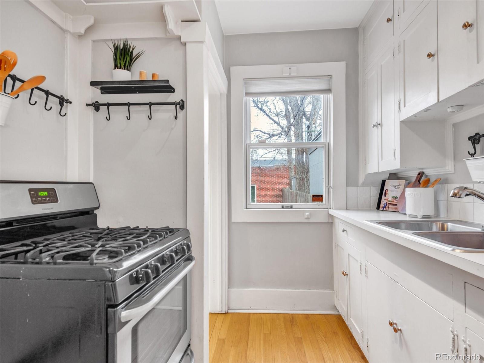 MLS Image #17 for 250 s lafayette street,denver, Colorado