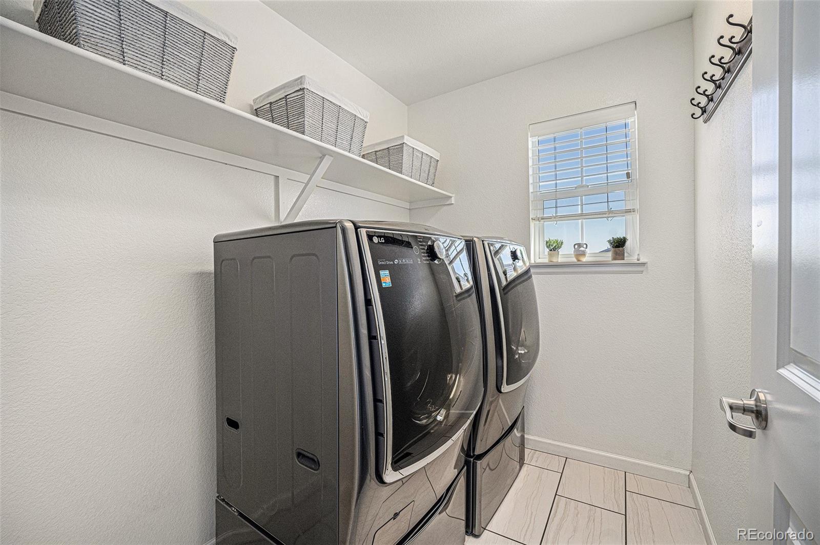 MLS Image #15 for 9337  iron mountain way,arvada, Colorado