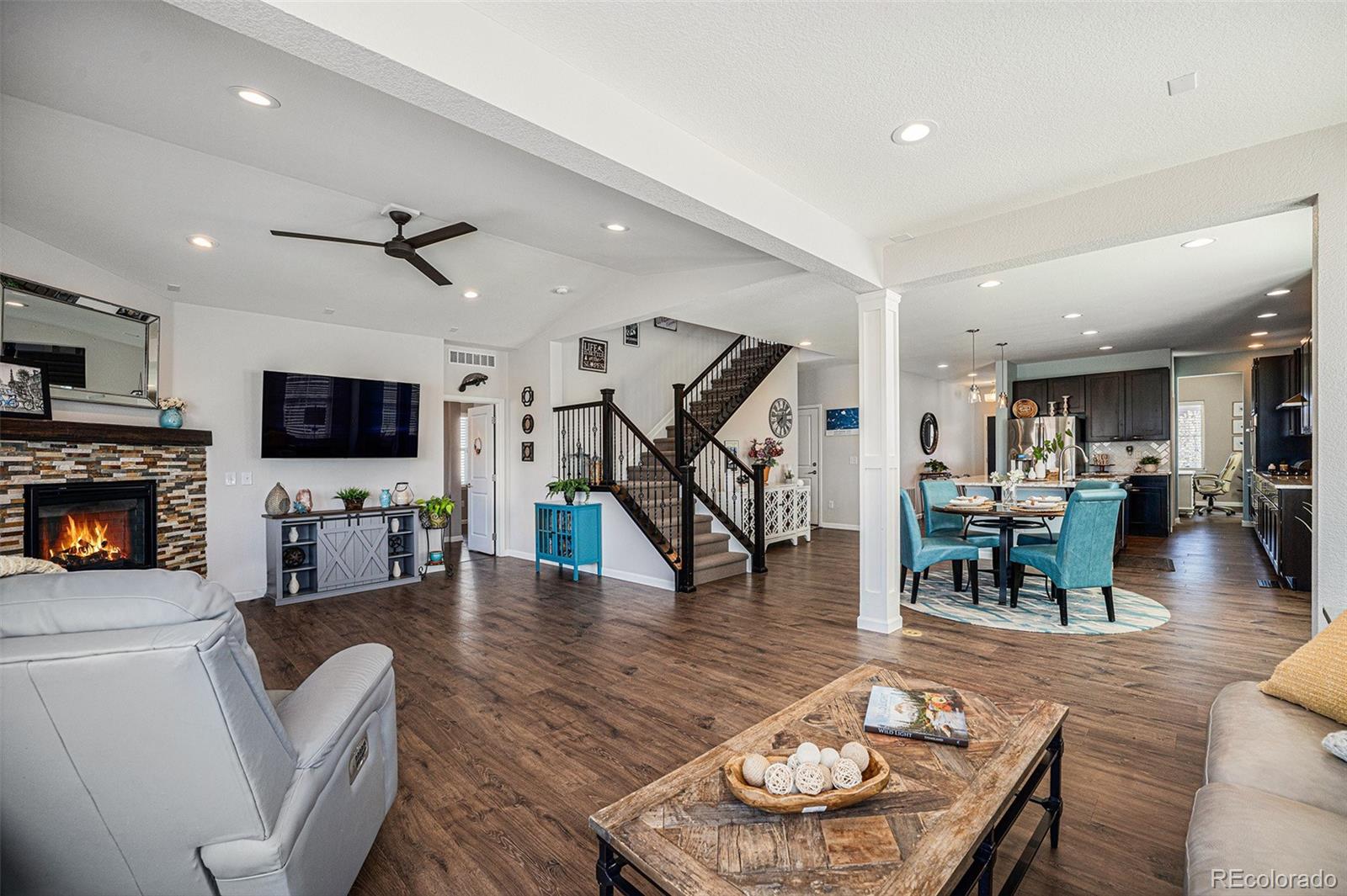 MLS Image #3 for 9337  iron mountain way,arvada, Colorado