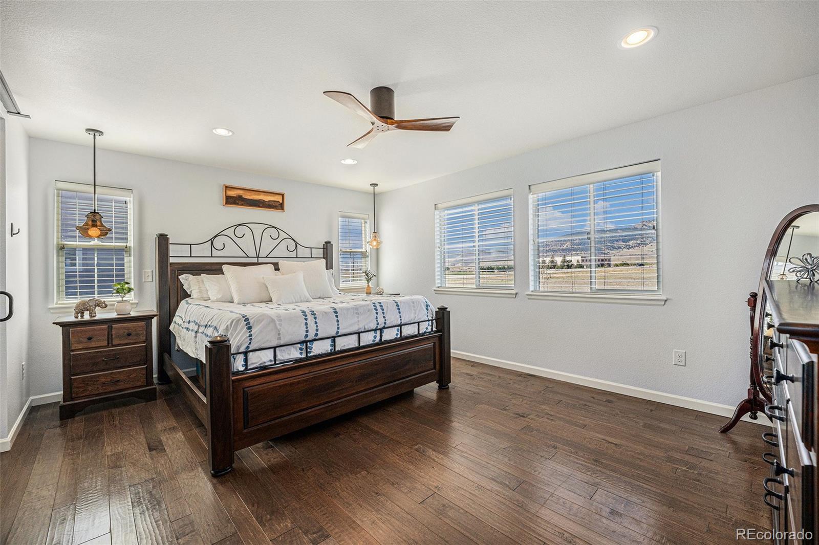 MLS Image #9 for 9337  iron mountain way,arvada, Colorado