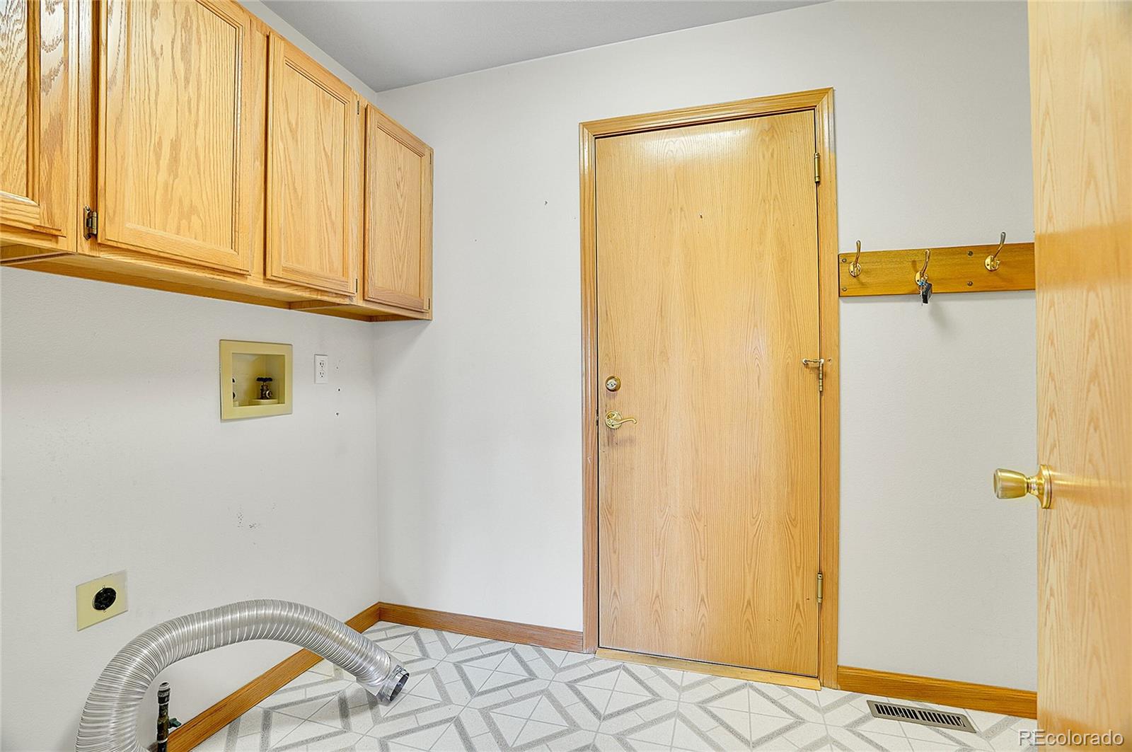 MLS Image #30 for 1621  linden street,longmont, Colorado