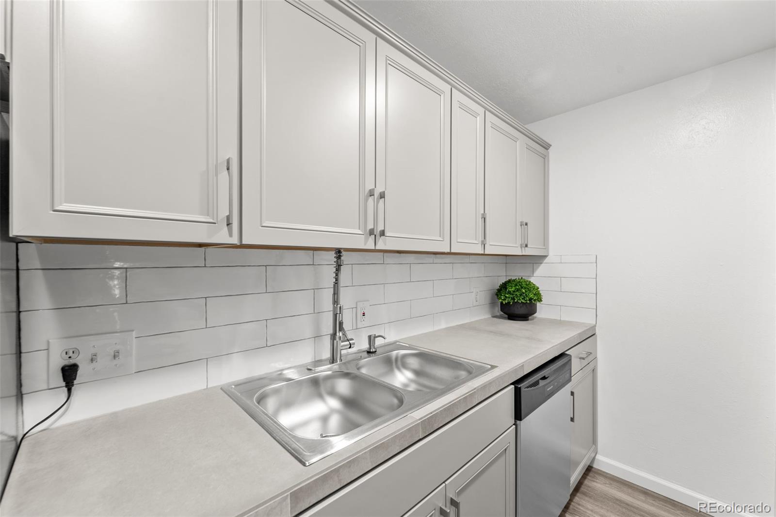 MLS Image #2 for 16259 w 10th avenue,golden, Colorado