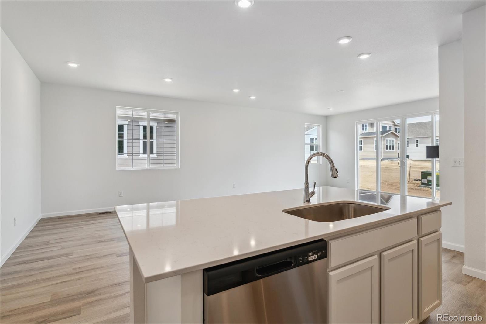 MLS Image #12 for 554  penn road,elizabeth, Colorado