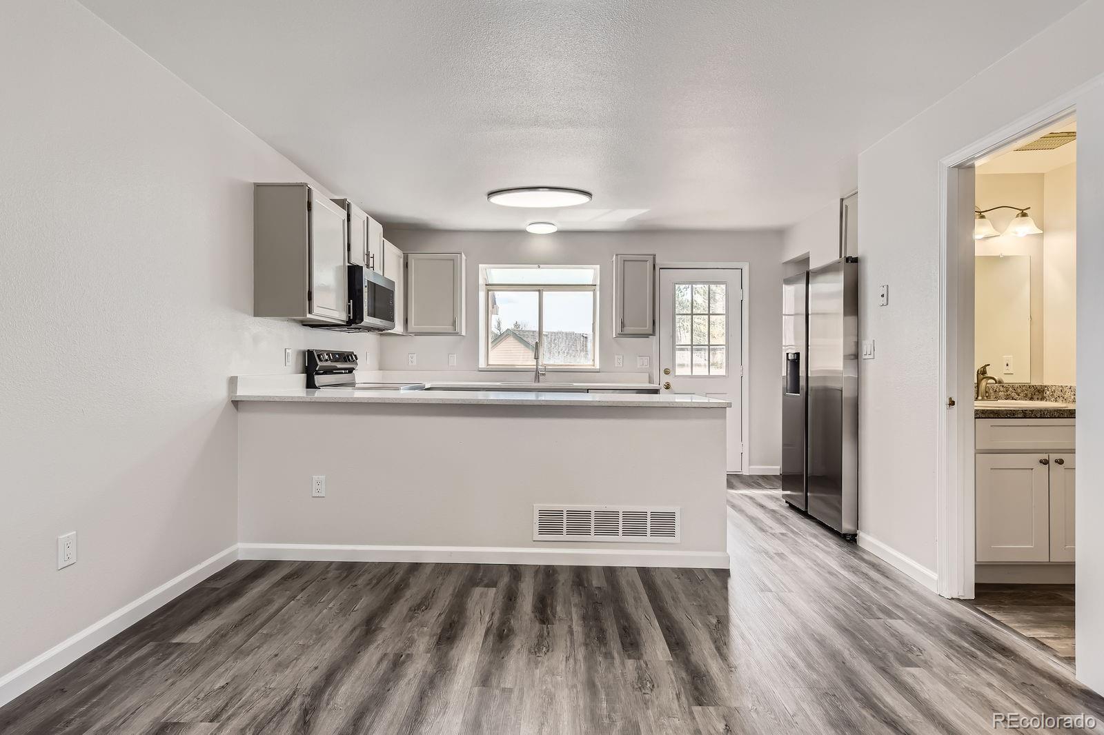 MLS Image #5 for 9618 w chatfield avenue,littleton, Colorado