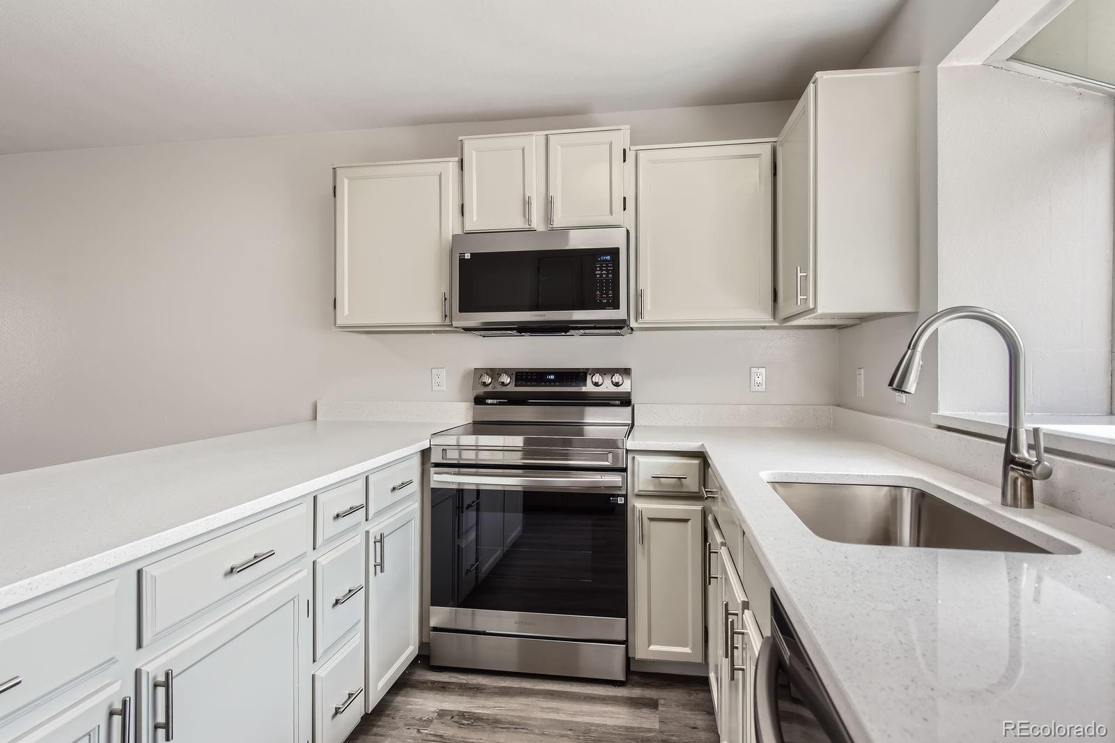 MLS Image #7 for 9618 w chatfield avenue,littleton, Colorado