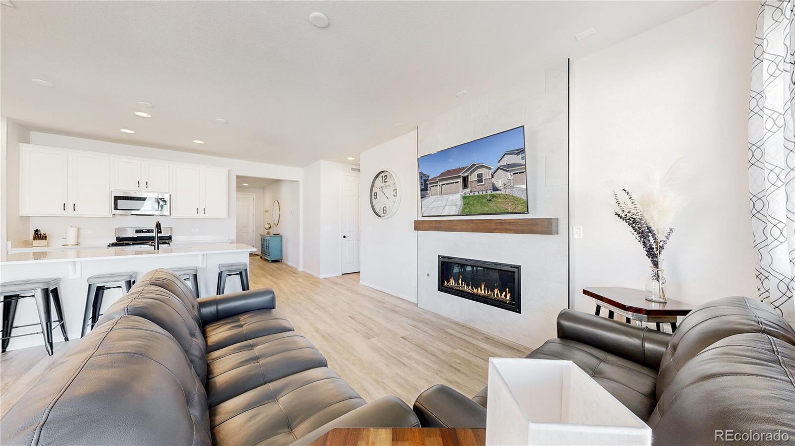 MLS Image #3 for 10553  xenia court,commerce city, Colorado
