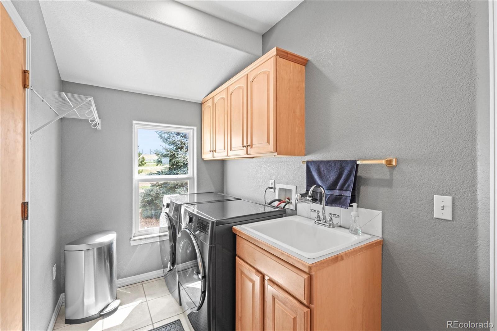 MLS Image #14 for 43097  taos trail,elizabeth, Colorado