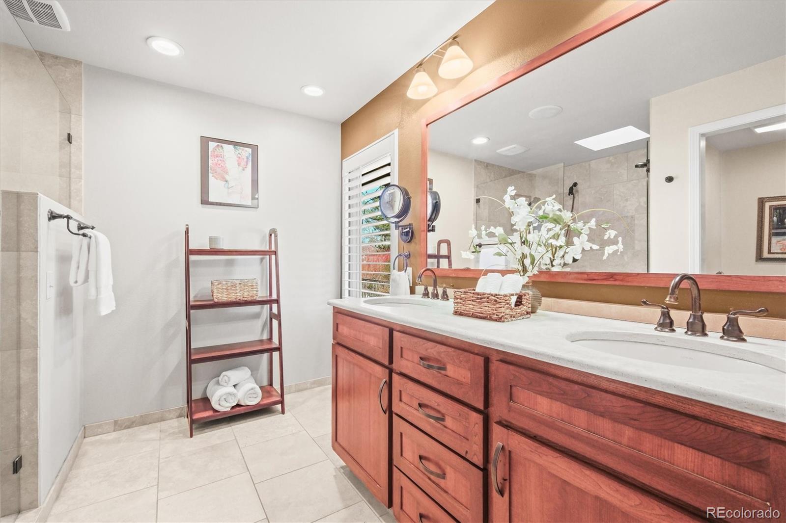 MLS Image #16 for 9817 e maplewood circle,englewood, Colorado