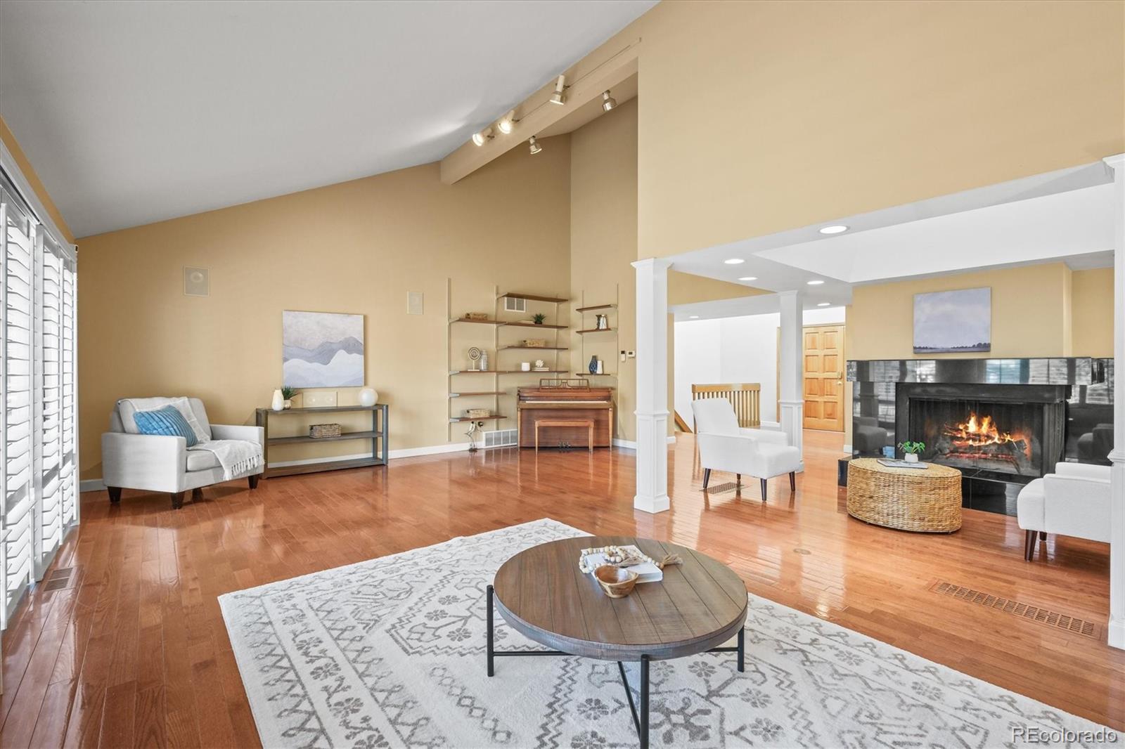 MLS Image #7 for 9817 e maplewood circle,englewood, Colorado