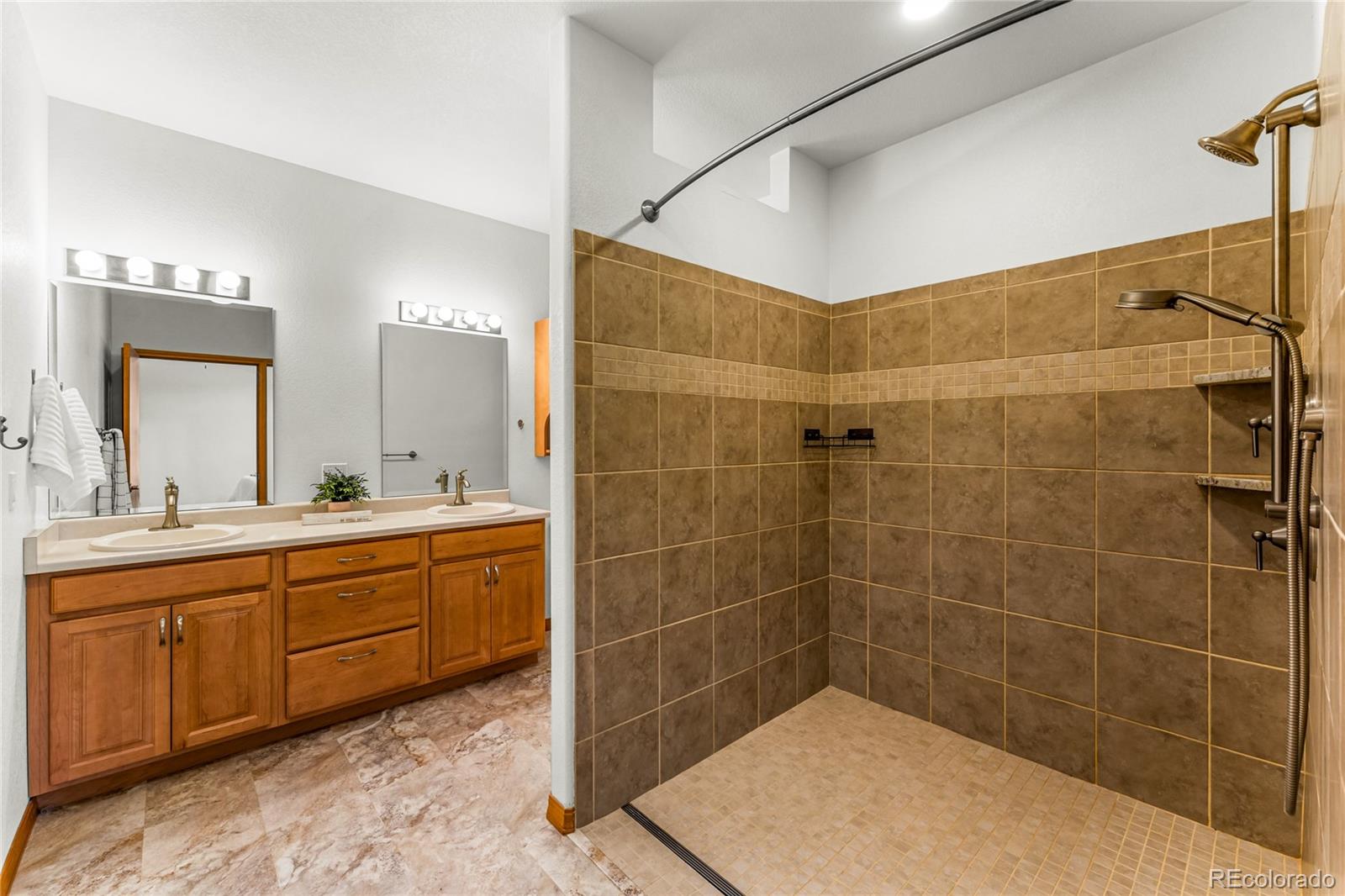 MLS Image #20 for 2649  southpark road,florissant, Colorado