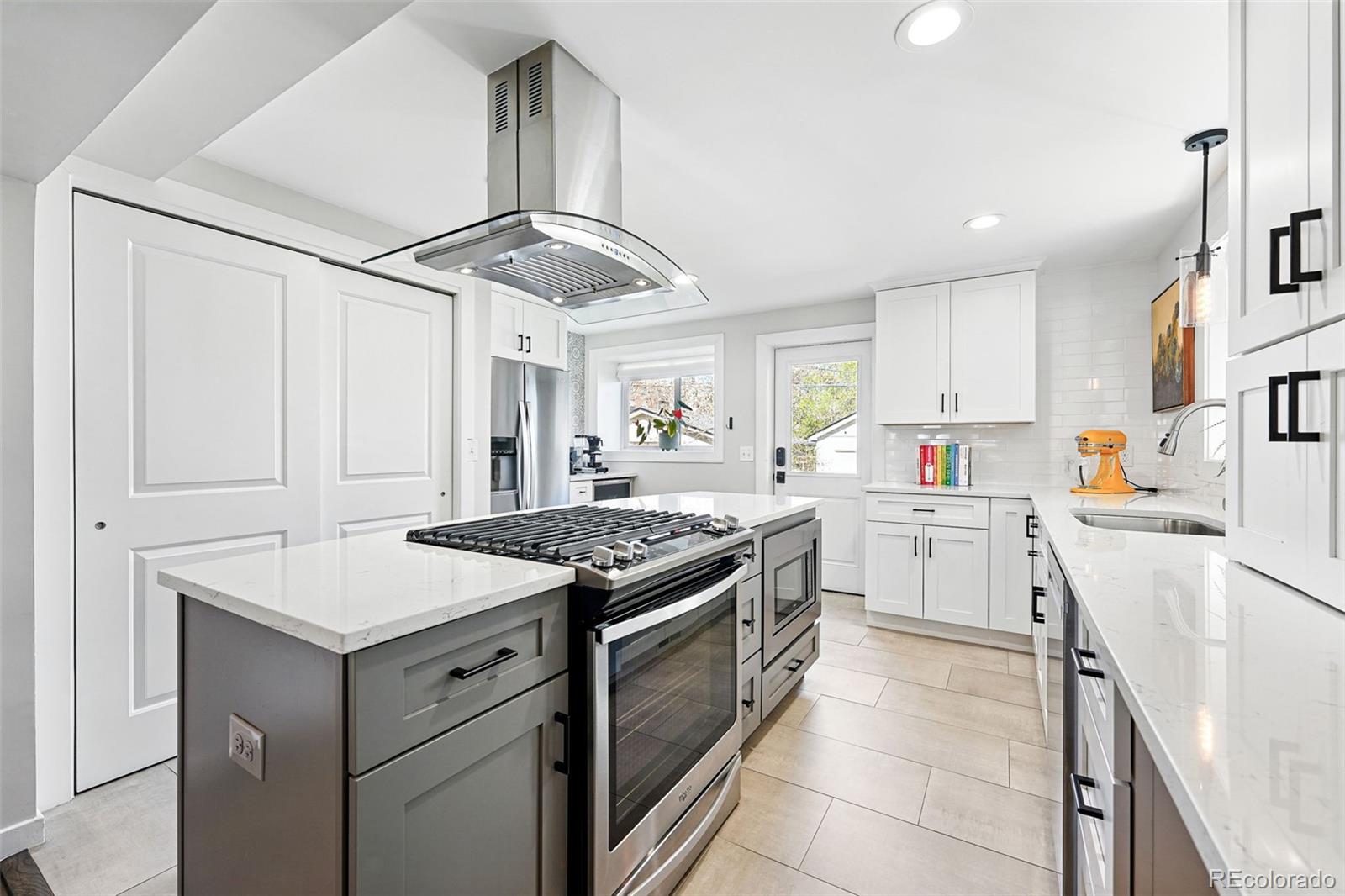 MLS Image #11 for 3938  kalamath street,denver, Colorado