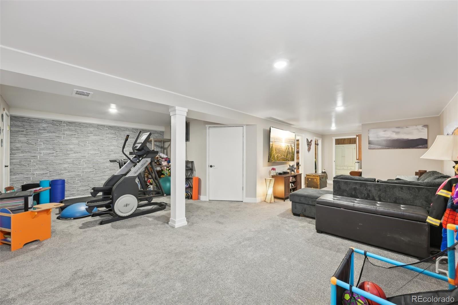 MLS Image #24 for 16097 e cornell place,aurora, Colorado