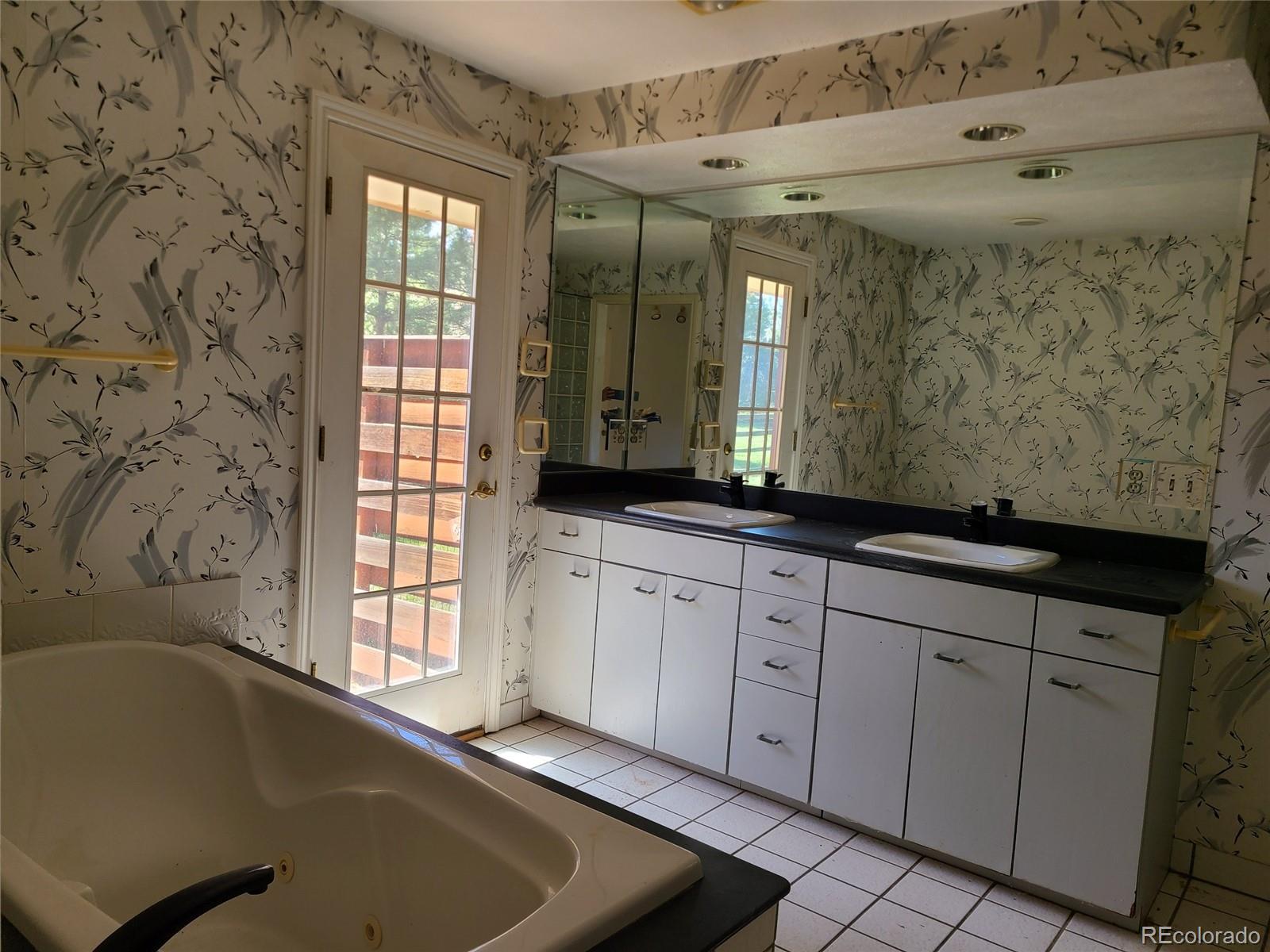 MLS Image #18 for 5521  colorow drive,morrison, Colorado